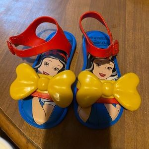 Mini Melissa Snow White shoes